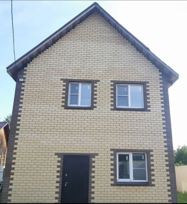 Коттедж из кирпича, 180 м²